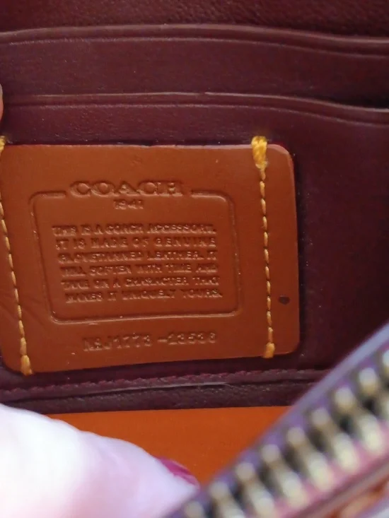 Coach Dusty Rose Tea Rose Clutch With Handtag - Picture 7 of 16